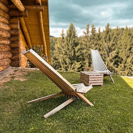 Brunarica Macesen Smogavc * 茨热塞