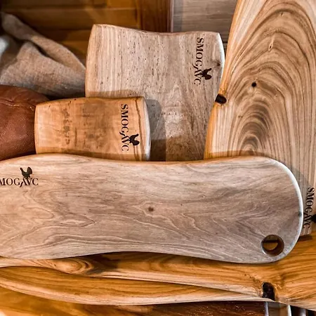 Brunarica Macesen Smogavc