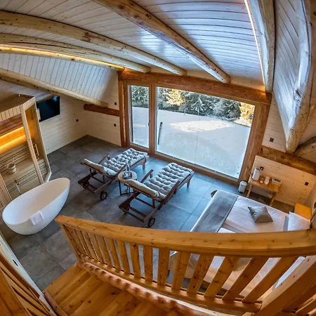 Brunarica Macesen Smogavc Hytte