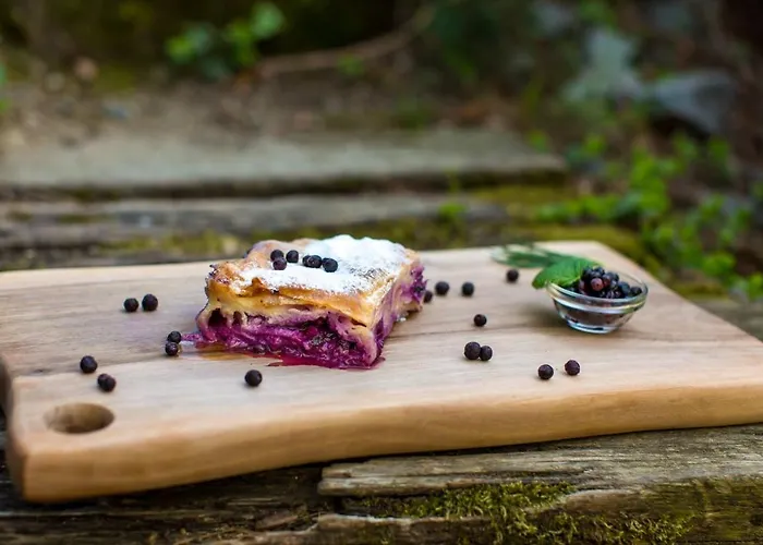 Brunarica Macesen Smogavc